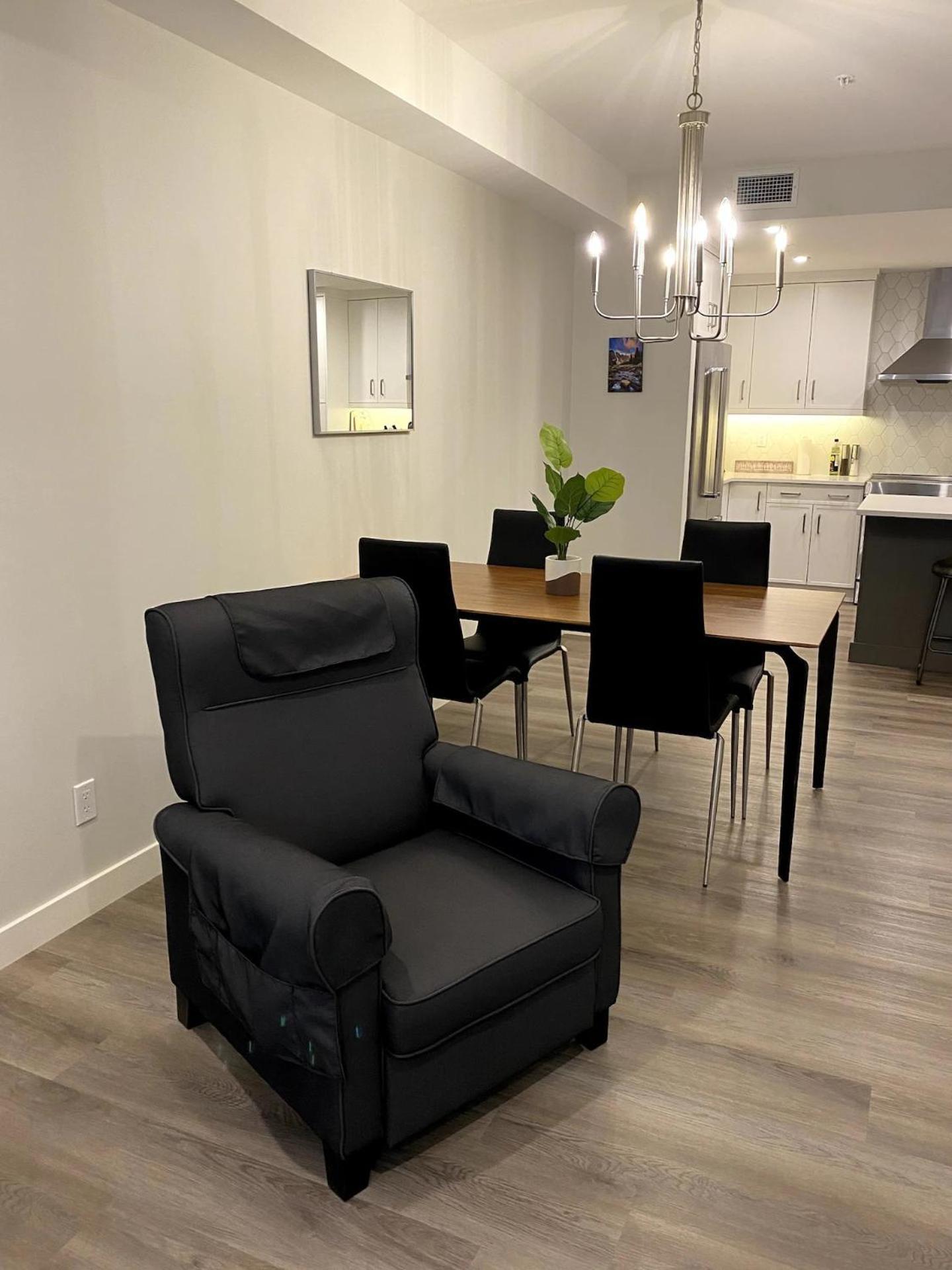 Luxury Unit In The Heart Of Canmore Exterior foto