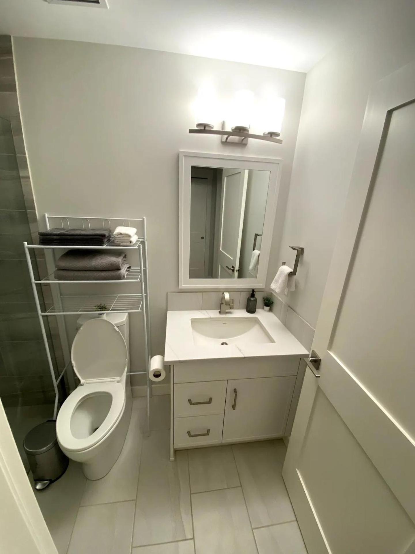 Luxury Unit In The Heart Of Canmore Exterior foto