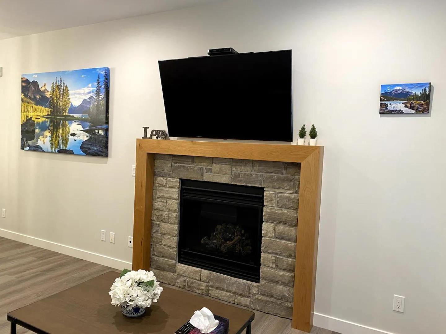 Luxury Unit In The Heart Of Canmore Exterior foto